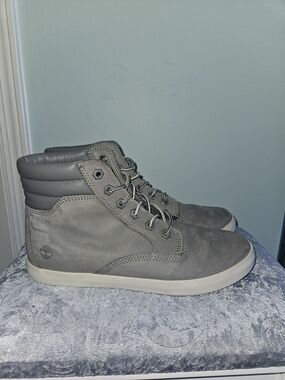 Timberland Women's Gray Nubuck High-Top Boots